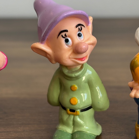 VINTAGE 1993 DISNEY Snow White Seven Dwarves toy figures Mattel Cake Toppers x 5 - Picture 8 of 11